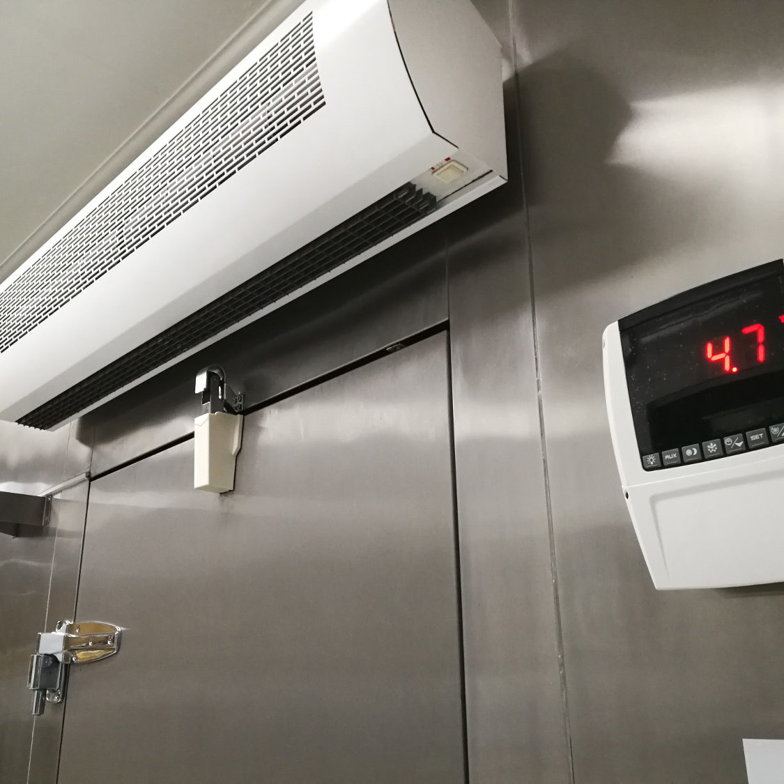 cold-storage-doors-7